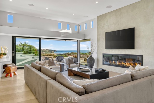 Detail Gallery Image 5 of 33 For 17 Monarch Bay, Dana Point,  CA 92629 - 4 Beds | 3/1 Baths