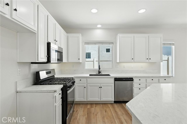29492 Emberwood Way, Menifee CA: https://media.crmls.org/medias/69956351-5f22-41ba-963e-1bf3c73764bb.jpg