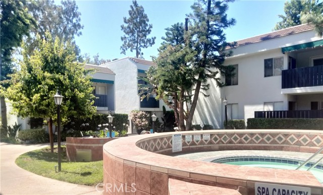 18645 Hatteras Street, Tarzana CA: https://media.crmls.org/medias/6996bef4-e879-42d5-8d0c-31770a7b06fc.jpg