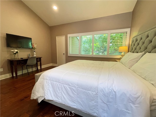 249 Pineview, Irvine CA: https://media.crmls.org/medias/69974c01-f722-4993-977d-b764f88dcd29.jpg