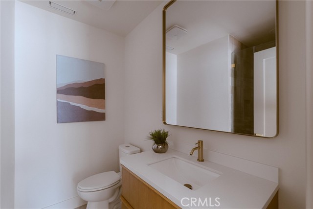 Detail Gallery Image 69 of 75 For 1956 Volk Ave, Long Beach,  CA 90815 - 4 Beds | 3 Baths