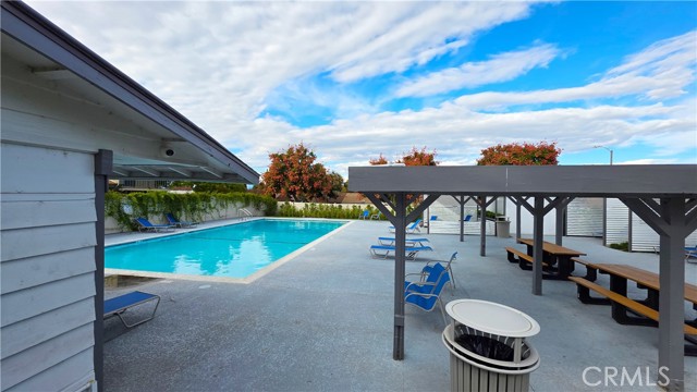 Detail Gallery Image 35 of 36 For 1531 Camelot, Corona,  CA 92882 - 3 Beds | 2/1 Baths