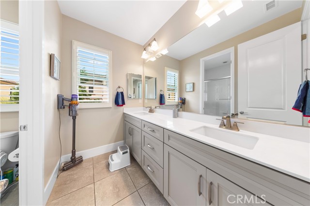 Detail Gallery Image 29 of 36 For 59 Durham, Irvine,  CA 92620 - 4 Beds | 3 Baths