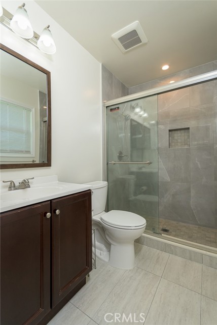Detail Gallery Image 37 of 58 For 2111 N Verdugo, Glendale,  CA 91208 - 2 Beds | 2 Baths