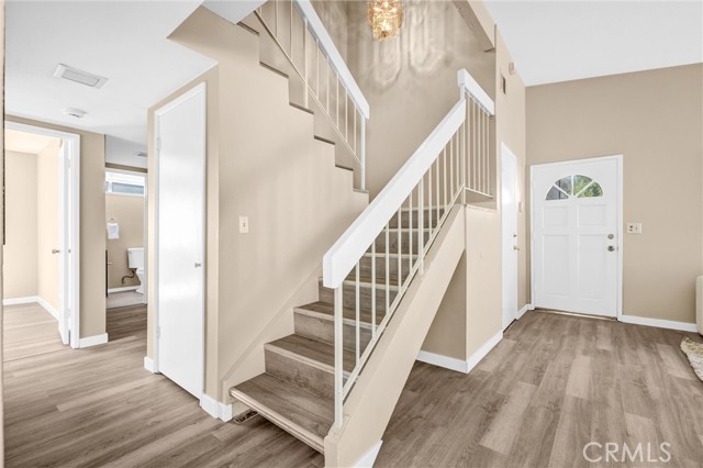 Detail Gallery Image 15 of 31 For 25402 via Jardin, Valencia,  CA 91355 - 4 Beds | 2 Baths