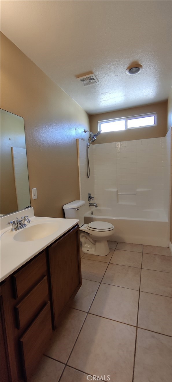 Detail Gallery Image 14 of 31 For 12325 Nicole Ct, Corona,  CA 91752 - 4 Beds | 2/1 Baths