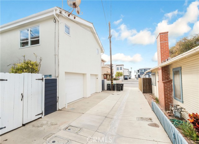 Detail Gallery Image 29 of 30 For 203 8th St, Newport Beach,  CA 92661 - 5 Beds | 3 Baths