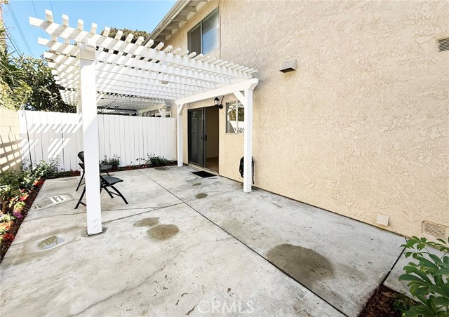 Detail Gallery Image 30 of 37 For 18301 Patterson Lane #3,  Huntington Beach,  CA 92646 - 2 Beds | 1/1 Baths
