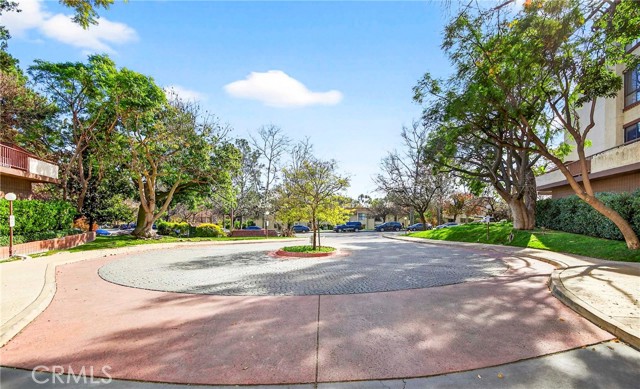 Detail Gallery Image 4 of 45 For 4210 via Arbolada #220,  Los Angeles,  CA 90042 - 2 Beds | 2 Baths