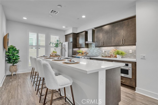 Detail Gallery Image 13 of 59 For 687 Doheny, Costa Mesa,  CA 92627 - 2 Beds | 2/2 Baths