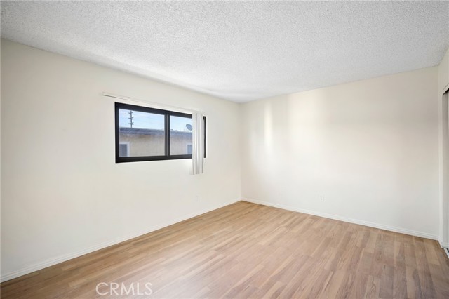 Detail Gallery Image 10 of 19 For 16226 Vanowen St #203,  Van Nuys,  CA 91406 - 1 Beds | 1 Baths