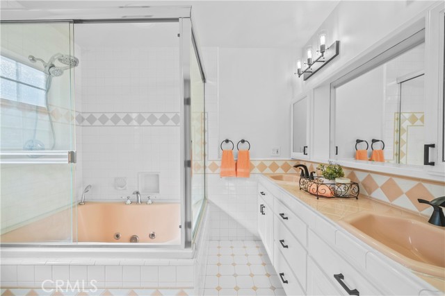 Detail Gallery Image 43 of 57 For 10132 Wish Ave, Northridge,  CA 91325 - 4 Beds | 3 Baths