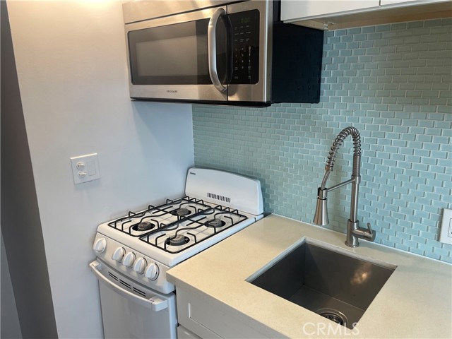 Detail Gallery Image 8 of 22 For 1138 Junipero Ave #B,  Long Beach,  CA 90804 - 1 Beds | 1 Baths