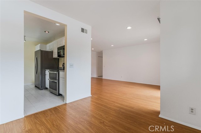 4652 Park Granada, Calabasas CA: https://media.crmls.org/medias/69a0172a-530c-4caf-a4e7-652fa07e2a21.jpg