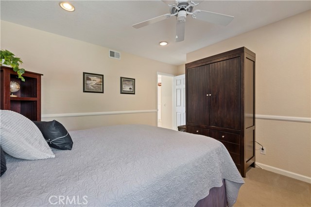 Detail Gallery Image 38 of 55 For 15845 Rosehaven, Canyon Country,  CA 91387 - 4 Beds | 3 Baths