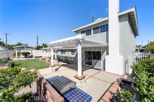 Detail Gallery Image 22 of 72 For 3080 W Glen Holly Dr, Anaheim,  CA 92804 - 5 Beds | 3/1 Baths