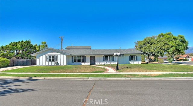 Detail Gallery Image 1 of 31 For 340 W Caroline St, Ontario,  CA 91762 - 7 Beds | 4 Baths