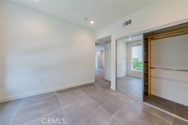 Detail Gallery Image 8 of 15 For 214 Westmoreland #5,  Los Angeles,  CA 90004 - 2 Beds | 2 Baths