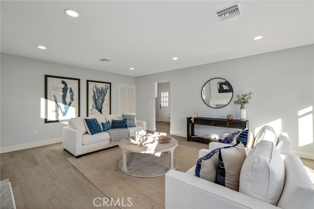 2708 Spreckels Lane, Redondo Beach, California 90278, 3 Bedrooms Bedrooms, ,2 BathroomsBathrooms,Residential,Sold,Spreckels,SB22026607