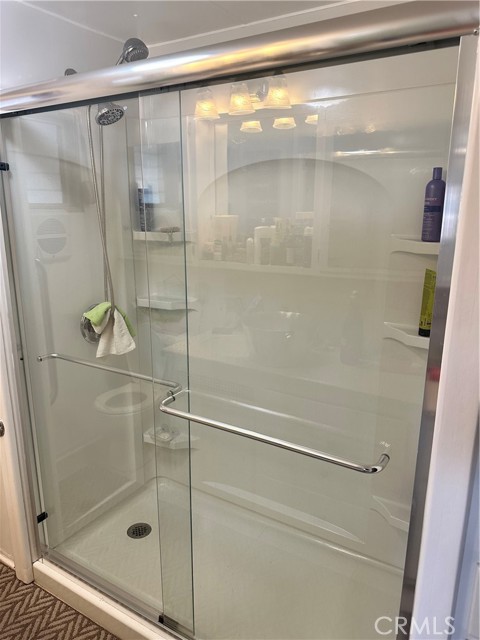 Image 14 of 24 For 1030 Bradbourne Avenue 31