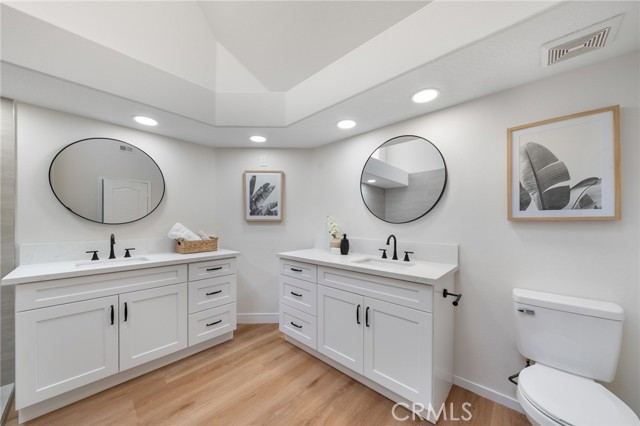 540 Pittsfield Court, Long Beach CA: https://media.crmls.org/medias/69a10bfe-3126-4758-ab83-247de1f30189.jpg