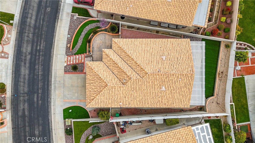 https://media.crmls.org/medias/69a1599e-f792-4c33-a275-41576d41a8ea.jpg?preset=X-Large