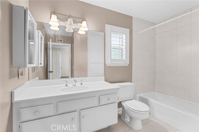 294 W Buffington Street, Upland CA: https://media.crmls.org/medias/69a1b5d2-77c4-4f98-90b1-a233979f453a.jpg