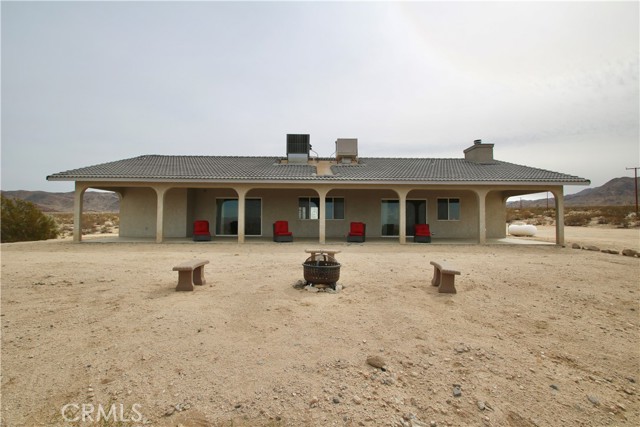 Detail Gallery Image 2 of 43 For 8207 Utah, Twentynine Palms,  CA 92277 - 4 Beds | 2/1 Baths