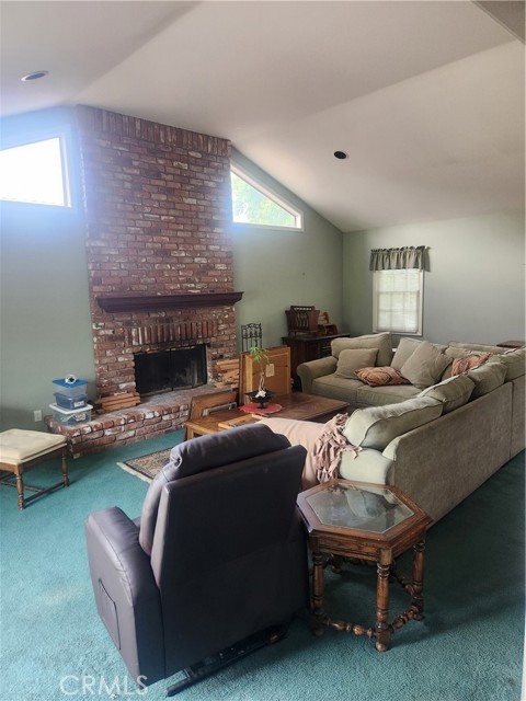 3082 Copa De Oro Drive, Los Alamitos CA: https://media.crmls.org/medias/69a229fd-a57a-48c1-9a1e-ef3de873d088.jpg