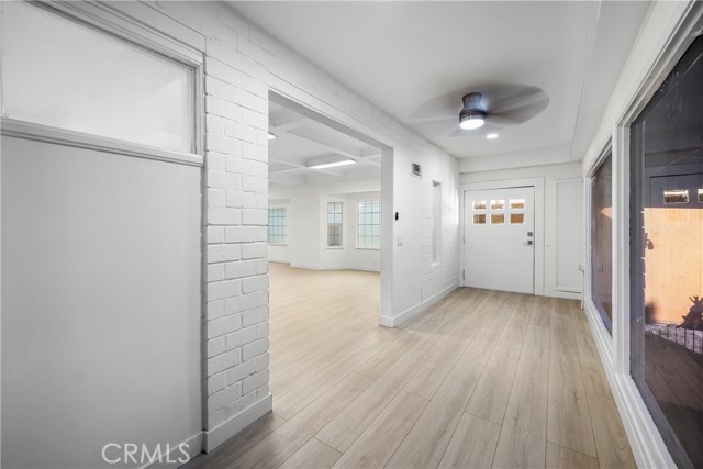 Detail Gallery Image 3 of 25 For 2823 W 8th St, Los Angeles,  CA 90005 - 4 Beds | 2/1 Baths