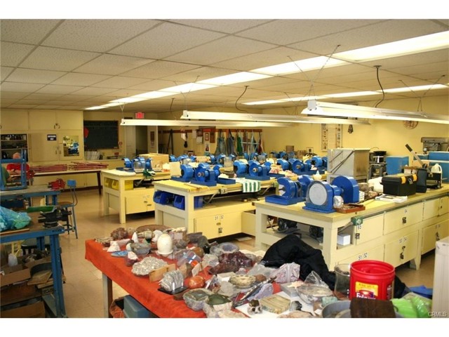 Detail Gallery Image 50 of 51 For 1462 Merion Way M2 - 30k,  Seal Beach,  CA 90740 - 2 Beds | 2 Baths