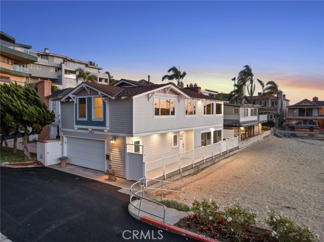Detail Gallery Image 2 of 22 For 2709 Cove St, Corona Del Mar,  CA 92625 - 3 Beds | 2/1 Baths