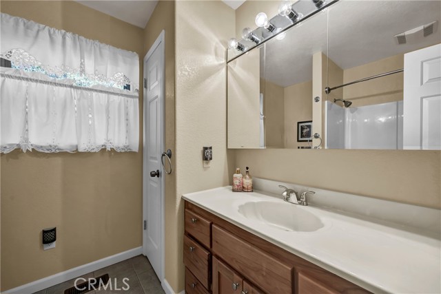 Detail Gallery Image 21 of 31 For 17120 Knollview Dr, Hidden Valley Lake,  CA 95467 - 3 Beds | 2 Baths