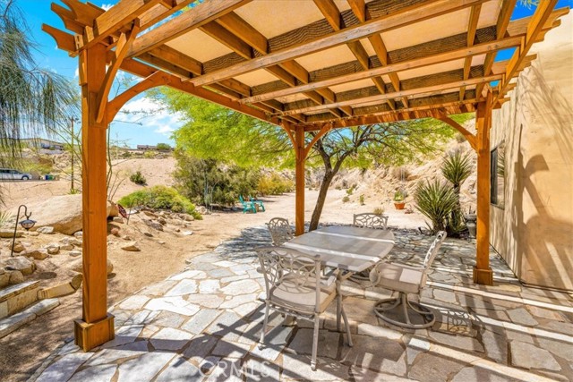 57710 Bandera Road, Yucca Valley CA: https://media.crmls.org/medias/69a4b2d0-e5a0-43d6-8618-3be25b3701a0.jpg