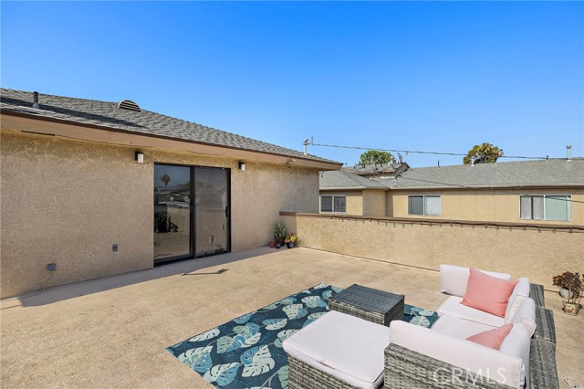 4292 Howard Avenue, Los Alamitos CA: https://media.crmls.org/medias/69a4d362-1655-4496-bd4d-4f746d72c305.jpg