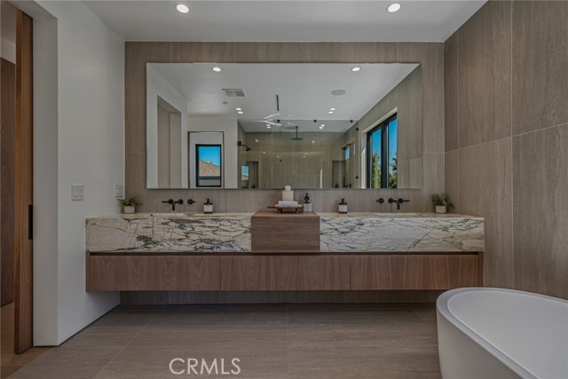 4219 Costello Avenue, Sherman Oaks CA: https://media.crmls.org/medias/69a52b6f-a3bf-4bec-b18c-669b929d3def.jpg