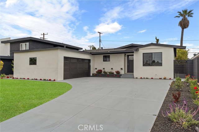 1792 Crestmont Place, Costa Mesa CA: https://media.crmls.org/medias/69a52e83-9b5c-449a-9e15-5a06c23dbdb5.jpg