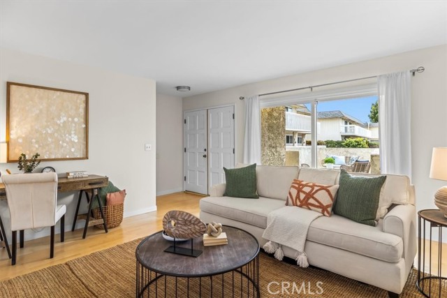 1200 Opal Street, Redondo Beach, California 90277, 3 Bedrooms Bedrooms, ,1 BathroomBathrooms,Residential,Sold,Opal,SB23056082