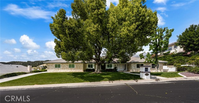 36608 Oak Ridge Drive, Yucaipa CA: https://media.crmls.org/medias/69a63057-cf34-4bac-9fd9-c3c4c5c309c9.jpg
