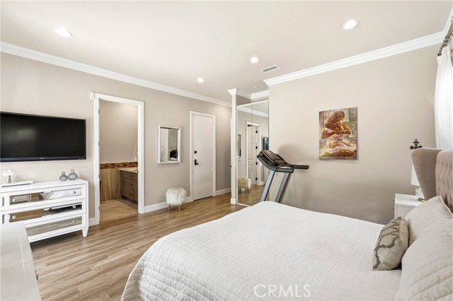 Detail Gallery Image 28 of 48 For 6450 Teesdale Ave, North Hollywood,  CA 91606 - 3 Beds | 3 Baths