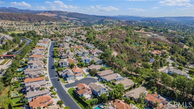 3 Snowdon, Rancho Santa Margarita CA: https://media.crmls.org/medias/69a70c71-a569-4e3d-b908-8b925e43f0b7.jpg