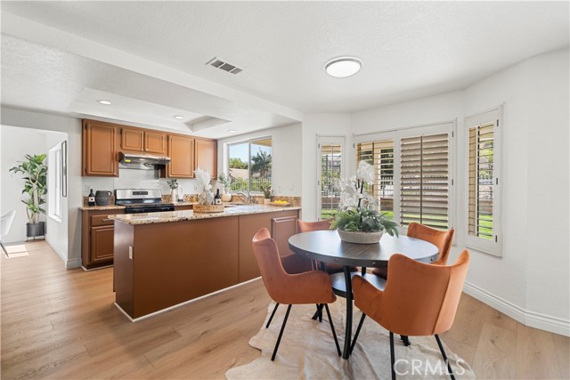 Detail Gallery Image 10 of 29 For 651 Radbury Pl, Diamond Bar,  CA 91765 - 4 Beds | 3 Baths