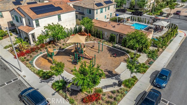1095 W Buttercup Lane, Rialto CA: https://media.crmls.org/medias/69a805ca-02a7-4270-8df9-db6a826f6fdc.jpg