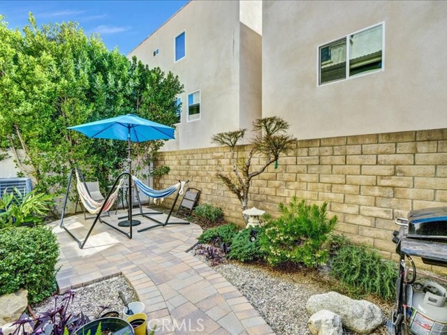 Detail Gallery Image 24 of 27 For 6840 De Celis, Lake Balboa,  CA 91406 - 3 Beds | 4 Baths