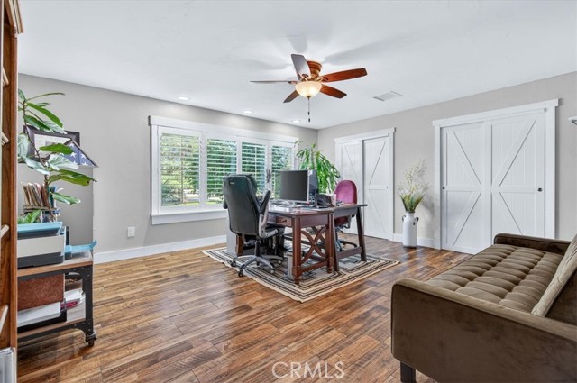 Image 16 of 40 For 5325 Greenwood Drive