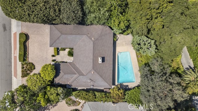 Detail Gallery Image 32 of 33 For 1530 Kenmore Rd, Pasadena,  CA 91106 - 3 Beds | 3 Baths