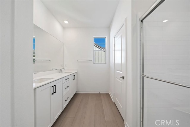 2561 Sprout Lane, Corona CA: https://media.crmls.org/medias/69a8ea91-2a6d-4fa3-8968-6db786fa78cb.jpg