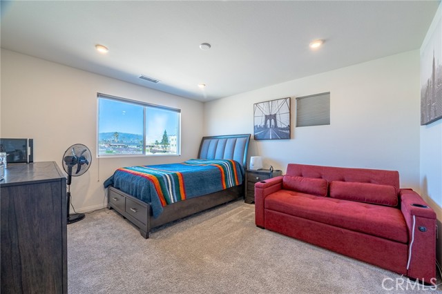 Detail Gallery Image 20 of 43 For 202 Bonita Ln, Rialto,  CA 92376 - 3 Beds | 2/1 Baths