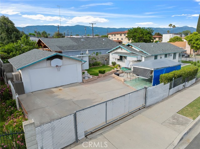608 Western Avenue, San Bernardino CA: https://media.crmls.org/medias/69abb9bb-9b36-4541-ba3f-6f65437962f8.jpg