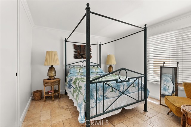 Detail Gallery Image 17 of 35 For 622 W Alpine Ave, Santa Ana,  CA 92707 - 5 Beds | 3 Baths